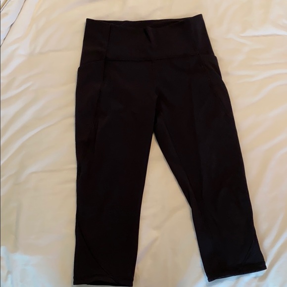 lululemon athletica Pants - Lululemon black cropped leggings